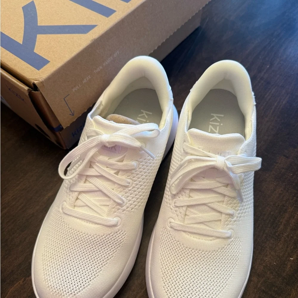Kizik Lima White Athletic Shoes - Picture 5 of 5